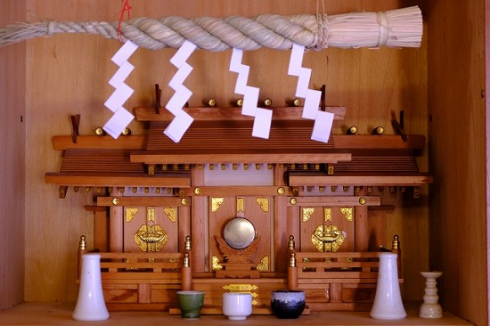 しめ縄と紙垂の意味と由来とは 紙垂の簡単な作り方と付け方 日本文化研究ブログ Japan Culture Lab