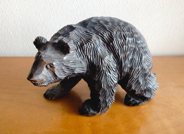オンライン限定商品 北海道 豆熊 古い木彫り熊 木彫りの熊 木彫熊 一刀彫 アイヌ クマ 民芸