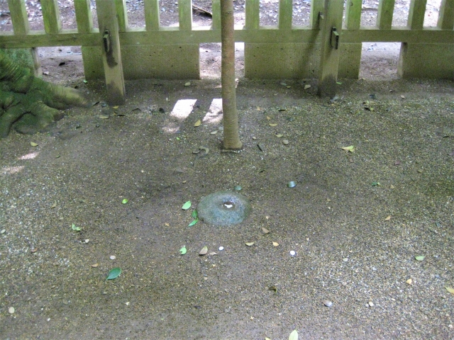 要石(鹿島神宮)